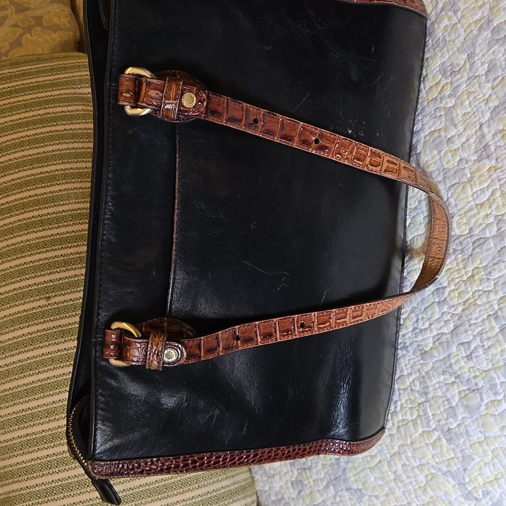 Brahmin Black and Brown Leather Bag with Gold Accent - Picture 6 of 10